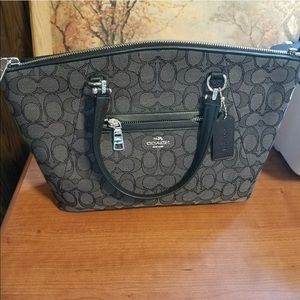 SOLD ⭐️ AUTHENTIC COACH PRAIRIE